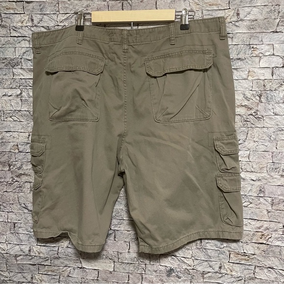 Wrangler Cargo shorts 44 - Picture 3 of 8